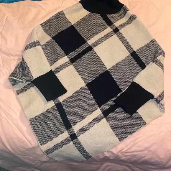 SHEIN ACRYLIC CHECKARD PRINT PONCHO STYLE SWEATER - Picture 2 of 3